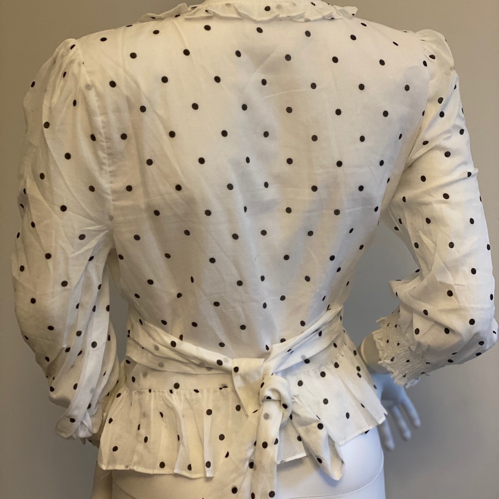 White black dotted shirt